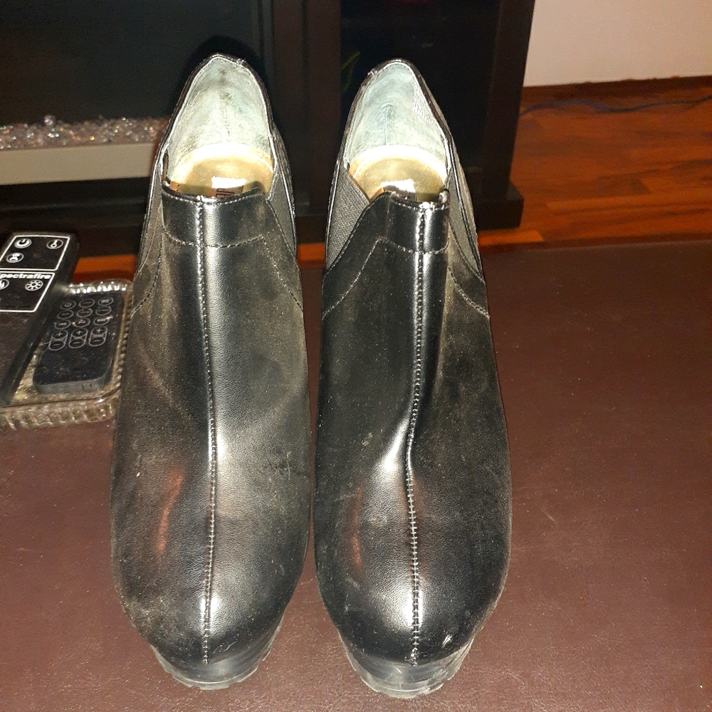 JLo heels